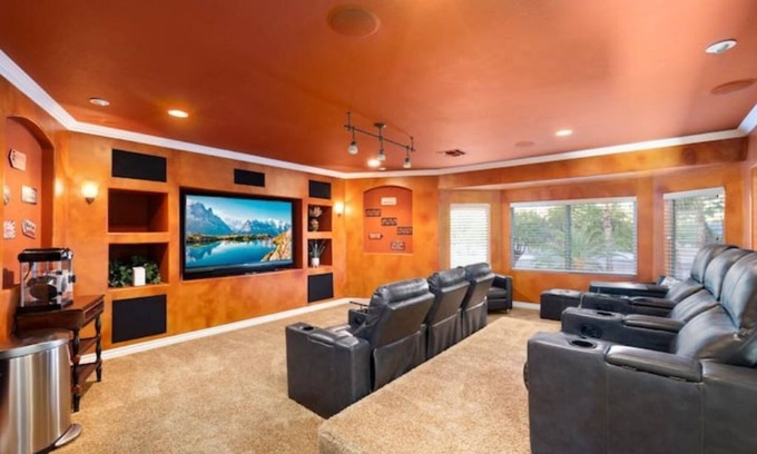 Chandler House | Hudson Place Gated Theater Room Pickleball Golf