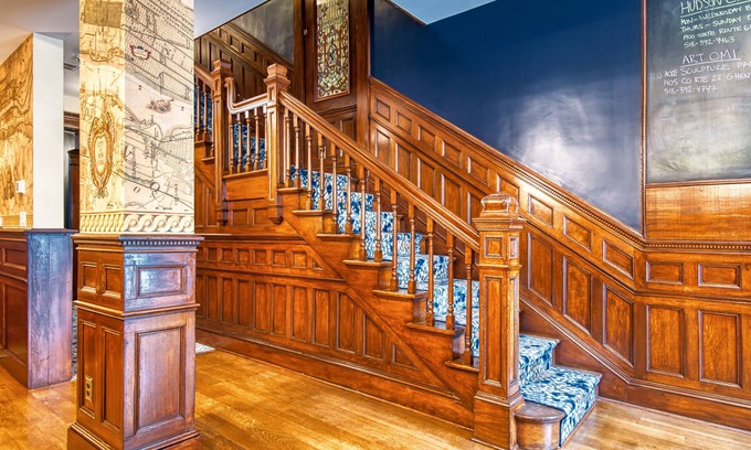 Hudson Hotel | Hudson Whaler