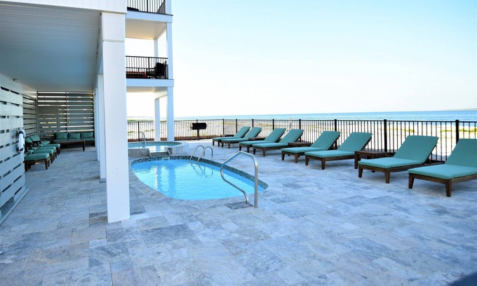 Port St. Joe House | HUGE DISCOUNTS-2025/5 GF King Ste's-2.5 Kits-Private Pools-Kayaks-Paddle Bds-ELV