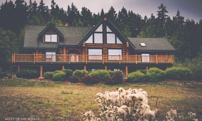 Sequim Cabin | Huge Log Lodge- Where Mountains meet the Sea w/Pizza Oven