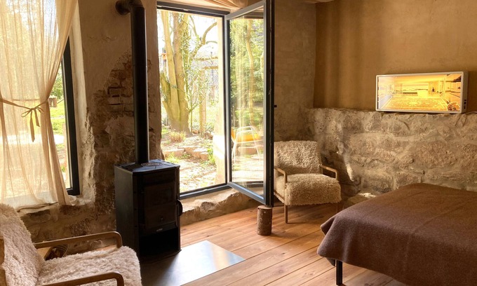 Schlamau Apartment | "Hühnerstudio - Schlamau19" Studio with Shared Terrace and Shared Garden
