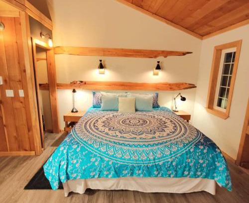 Regional District of Nanaimo Bed & Breakfast | Hummingbird B&B
