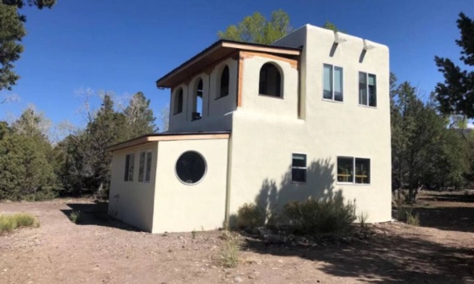 Baca Grande House | Hummingbird Hacienda - Beautiful unique house with a taste of wilderness
