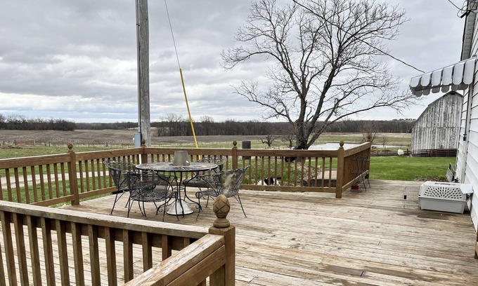 Dawn Other | Hunters Paradise 3. 2 miles from Bunch Hollow Conservation.