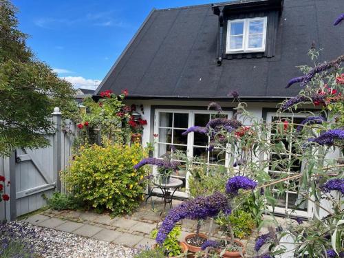 Trelleborg Villa | Huset i gränden - granne med havet