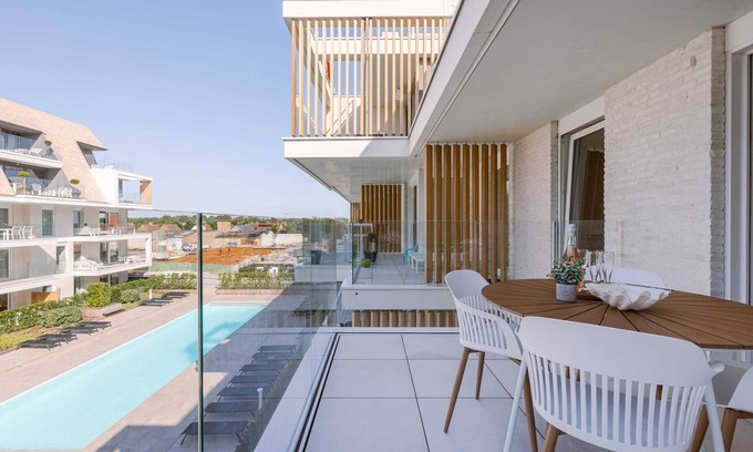 Nieuwpoort-Bad Apartment | Huswell - New apartment with pool, parking & Spa