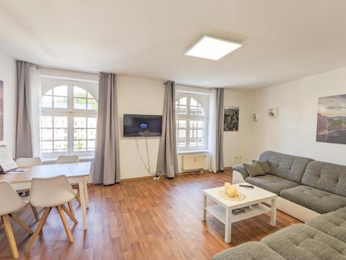 Sebnitz Apartment | HW1B - Urlaubsmagie Gemeinschaftsgarten mit Pool, Sauna & Terrasse
