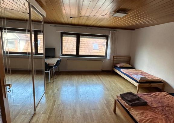 Koenigsbronn Apartment | HW2 Drei Zimmer Wohung 80qm