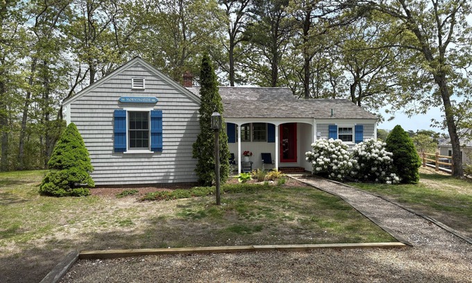 Hyannis Port Cottage | Hyannis Port Cottage with Ocean Views and Access to 3 Beautiful Ocean Beaches!
