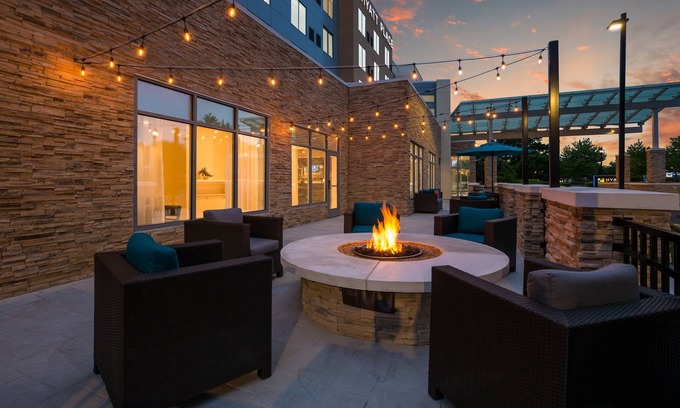 Coliseum Central Hotel | Hyatt Place Hampton Convention Center