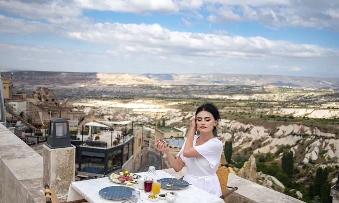 Uchisar Hotel | Hydros Cave Suit