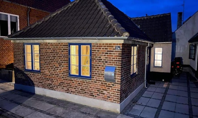 Ringkobing Villa | Hyggeligt lille byhus lige mellem havnen og bytorv