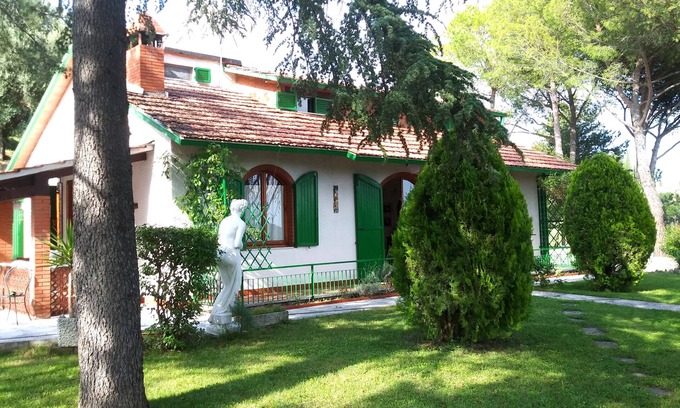 Collesanto Cottage | I Pini House - Country cottage ideal for vacations with family and children