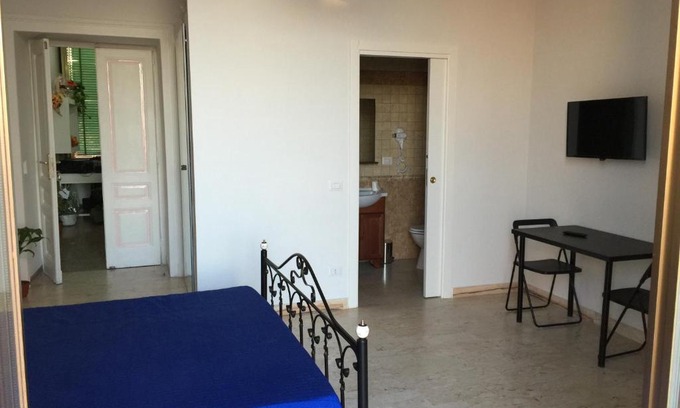 Naples City Centre Bed & Breakfast | I Sorrisi Di Napoli