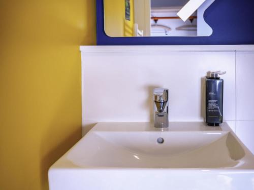 Reims Hotel | ibis budget Reims Parc Des Expositions