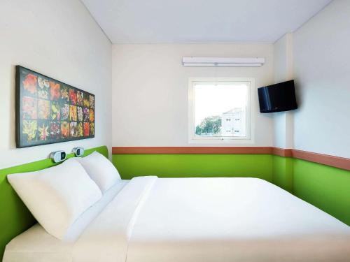 Semarang Hotel | Ibis Budget Semarang Tendean