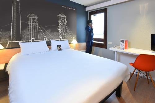Fleurus Hotel | ibis Charleroi Airport Brussels South