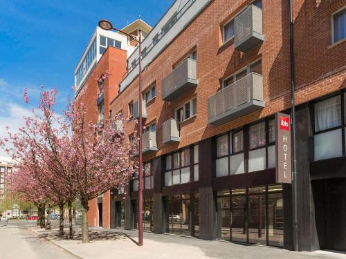 Lille Centre Ville Hotel | ibis Lille Centre Grand Palais