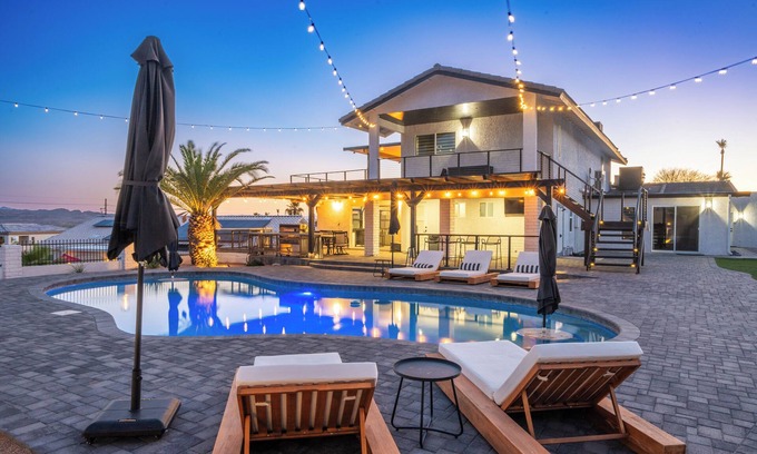 Lake Havasu City House | Iconic Lakeviews w/Pickleball, Pool & Hot Tub, Firepit, near marina