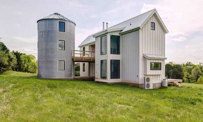 Cedar Mountain House | Iconic Virginia Farmhouse with Furnished Silo and Scottish Highland Cows