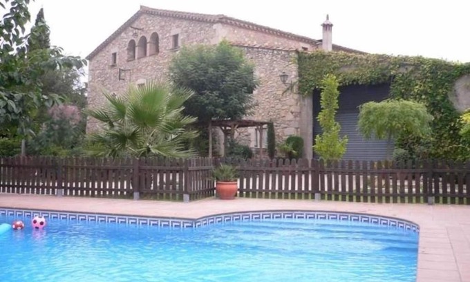 Bordils Cottage | Ideal for vacations in family. Emplacement favoured to visit the zoneBig house