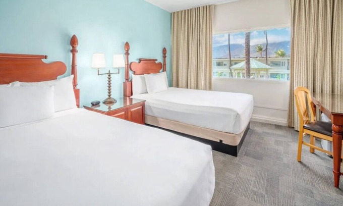 Kahului Hotel | Ideal Hawaii Family Vacation! 2 Spacious Garden View Rooms | Pool + Fireplace