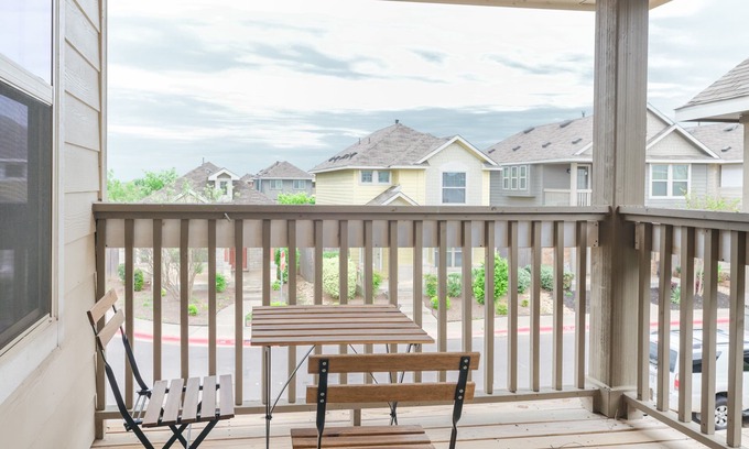 Austin House | Ideal Home - Close to Airport - GFTX