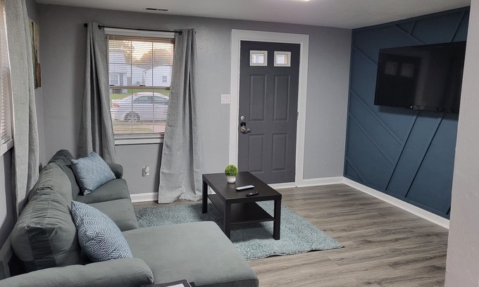 Hampton House | Ideal location in Hampton coliseum area