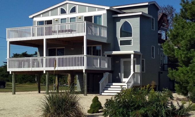 Harvey Cedars House | Ideal Location of Harvey Cedars, just steps from the Bay, 3-4 min walk to beach