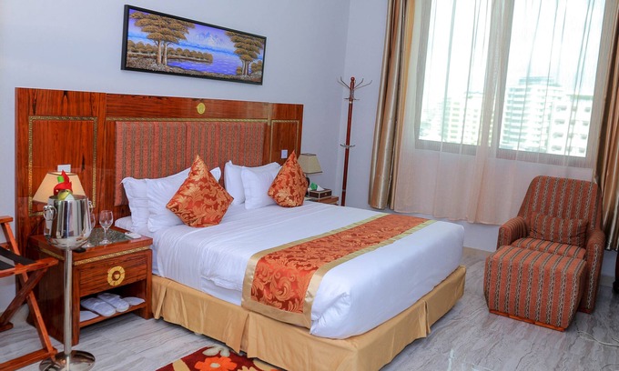 Kisutu Hotel | Ideally located at the City Centre, 5 Minutes walk to the Ferry.