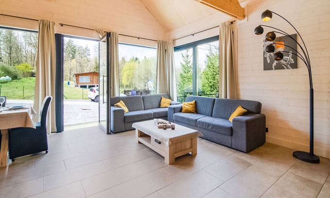 Ny Ski Chalet | Idyllic Chalet in Biron with 2 Jacuzzis and Sauna