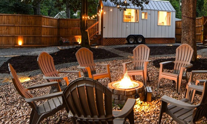 Norcross House | Idyllic "Magnolia Mini" Tiny Home in Downtown Norcross Near Atlanta