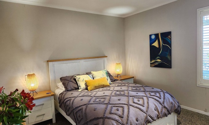 Brixton Cottage | Idyllic rural location designed for the modern traveller Free WIFI