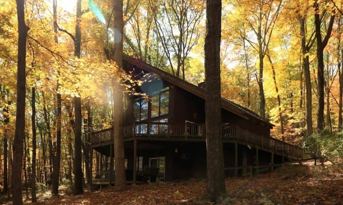 Berkeley Springs Cabin | Idyllife Summary: Esc