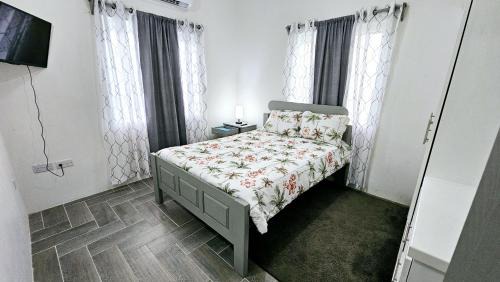 Hillsborough Apartment | Ihola's Nest
