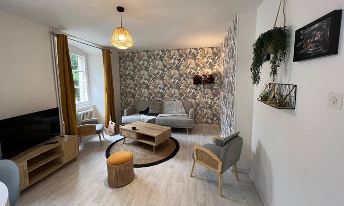 Porrentruy Apartment | Il Était une Fois : 2,5 Pièces en Plein Centre Historique Animaux Acceptés
