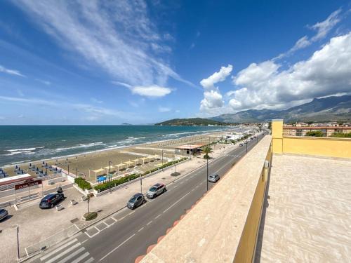 Minturno Apartment | Il Mare In Giardino