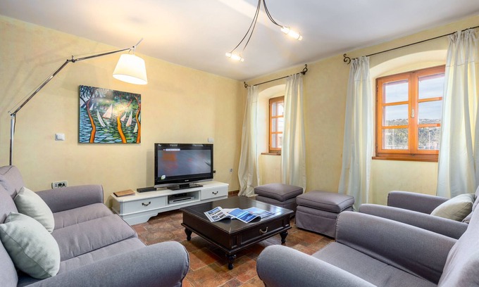 Volosko House | Il Palazzo - The Ultimate Historic Waterfront Luxury Accommodation
