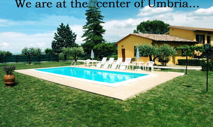 Deruta House | IL PINO: apartment within farmhouse just 15 minutes far from Assisi.