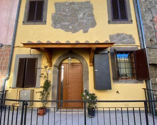 Montefiascone House | Il tempio di Medusa