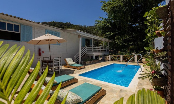 Praia Grande House | Ilhabela Studios