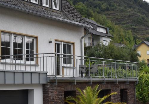 Sankt Aldegund Apartment | Ilonas Ferienwohnung