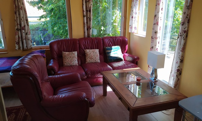 Nagymaros House | Immaculate 1-Bed House in Nagymaros