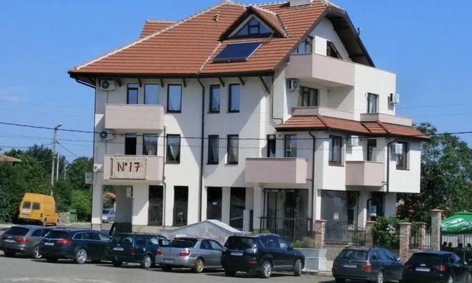Aleksandrovo Apartment | Immaculate Studio Apartment in Aleksandrovo