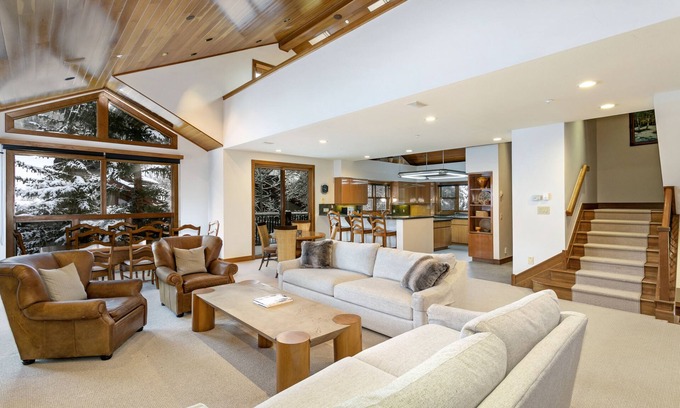 Beaver Creek House | Immediate Ski In/out, Views, OFP, Pool/HT, Superb Kitchen, walk2 village-PERFECT