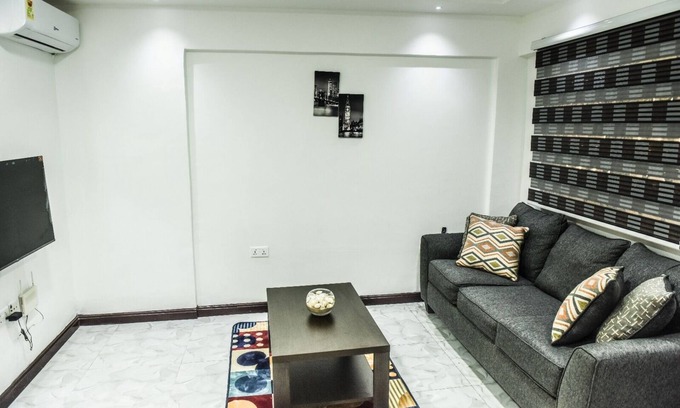 Santeo Apartment | Impeccable 1-Bed Airbnb in Borteyman