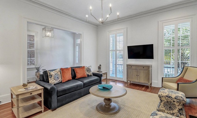 Savannah Victorian District House | Impeccably Restored Manor w/Parking and Large Courtyard by Lucky Savannah