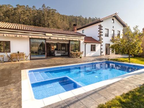 La Cavada House | Impresionante villa entre mar y montaña