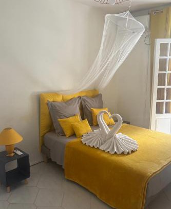 Port-Louis Apartment | In Front of Anse Souffleur