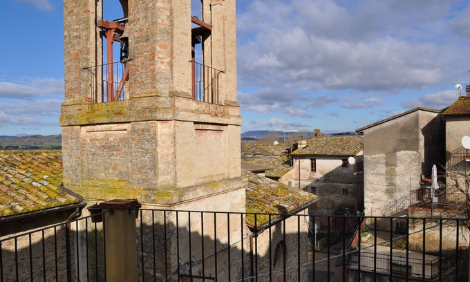 Badiola Bed & Breakfast | IN THE BELFRY